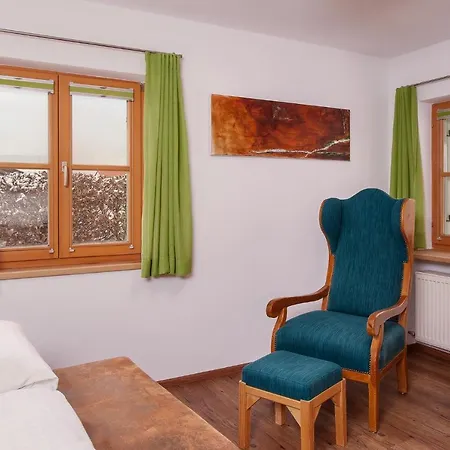 Apartment Mayer